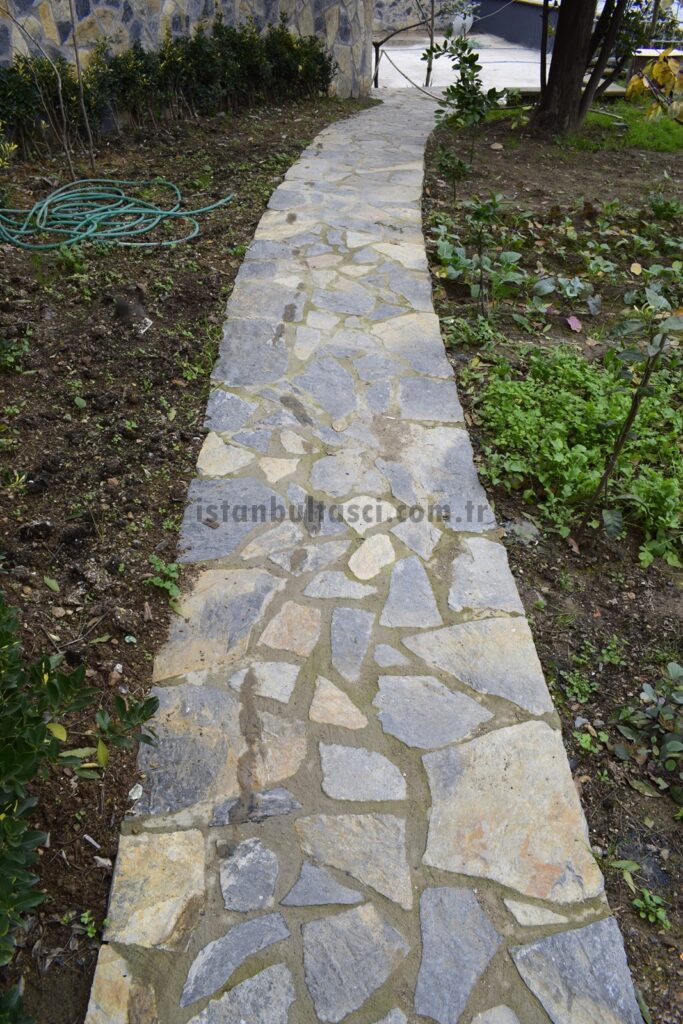 Bahçe Kayrak Taşı