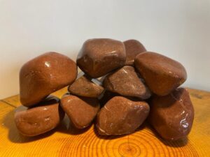 Bordo Çakıl Taşı